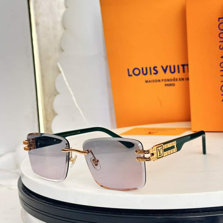 Picture of Louis Vuitton Sunglasses _SKUfw77121265fw